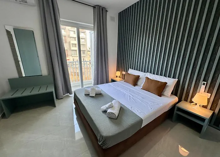 Spacious 3-bedroom With Terrace Apartament Is-Swieqi