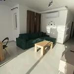 شقة Spacious 3-bedroom With Terrace