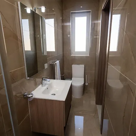 Spacious 3-bedroom With Terrace Appartement Is-Swieqi