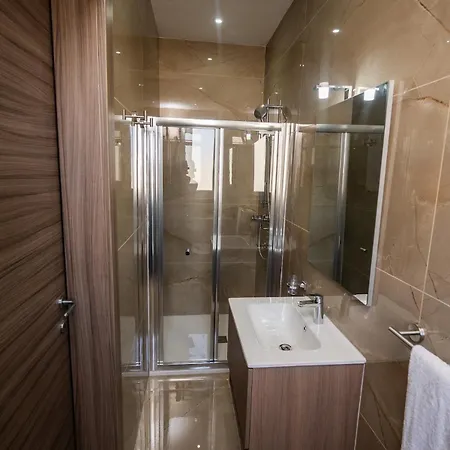 Appartement Spacious 3-bedroom With Terrace *