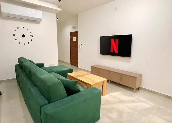 Spacious 3-bedroom With Terrace