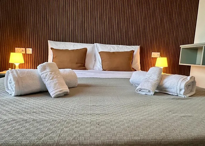 Apartamento Spacious 3-bedroom With Terrace